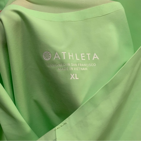 Athleta. Light green workout tank. Racerback. Excellent condition. Size XL. - Picture 6 of 10